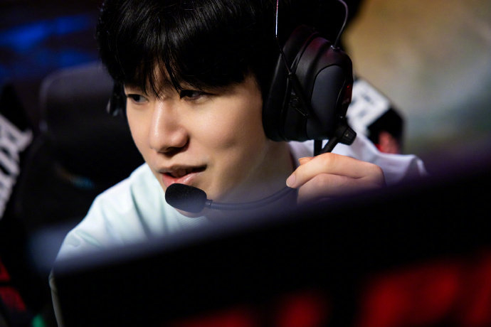 也刷新了个 也刷新了个