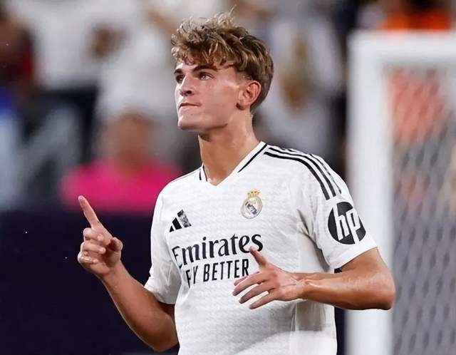 引发球迷热 引发球迷热