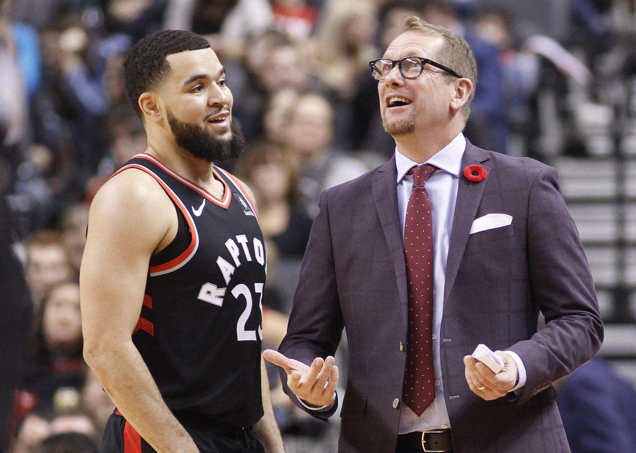 赛季的紧张 赛季的紧张